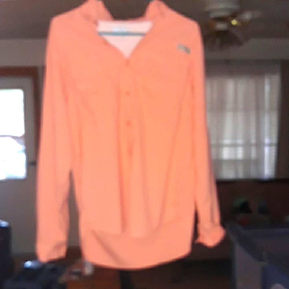 Womens Columbia shirt